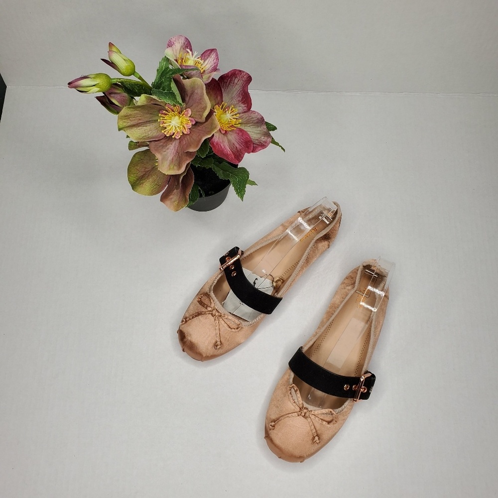 NWT Pull&Bear Size 6 Blush Colorblock Flats